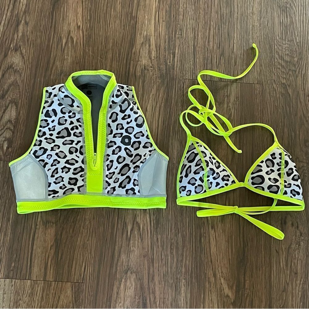 GlideSoul Bundle of 2 Swim Tops Neon Yellow Leopard Halter Zipup and Triangle S